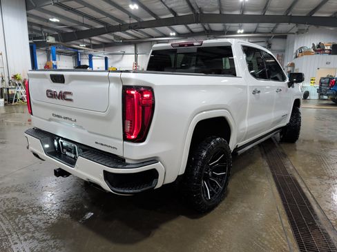 Used 2019 GMC Sierra 1500 Denali w/ Denali Ultimate Package image 3