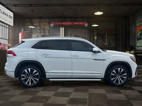 Used 2020 Volkswagen Atlas Cross Sport SEL R-Line AWD/4WD image 8