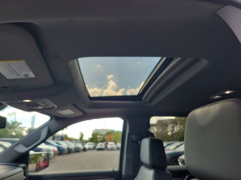 Used 2023 GMC Sierra 1500 SLT w/ SLT Premium Package image 13