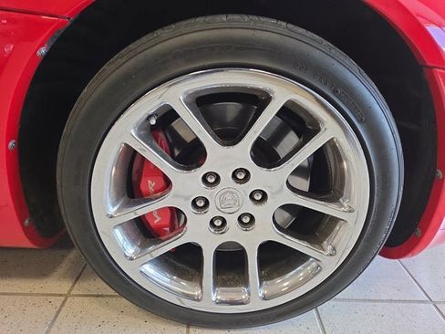Used 2004 Dodge Viper SRT-10 RWD image 10