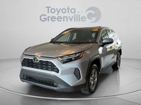 Used 2024 Toyota RAV4 XLE FWD image 1