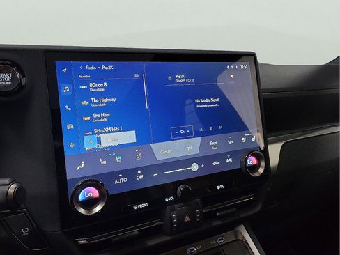 Used 2024 Lexus GX 550 image 16