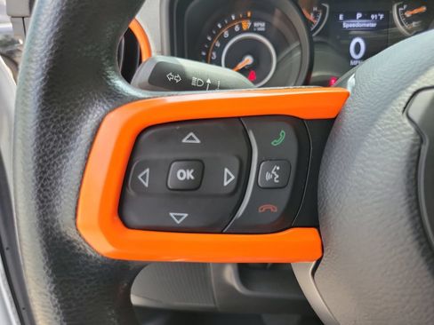 Used 2024 Jeep Gladiator Sport AWD/4WD image 16
