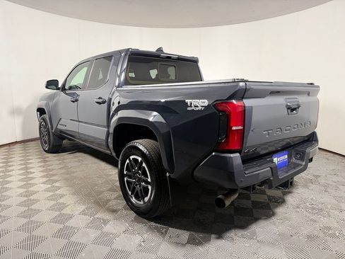 Used 2024 Toyota Tacoma TRD Sport w/ TRD Sport Upgrade Package AWD/4WD image 4
