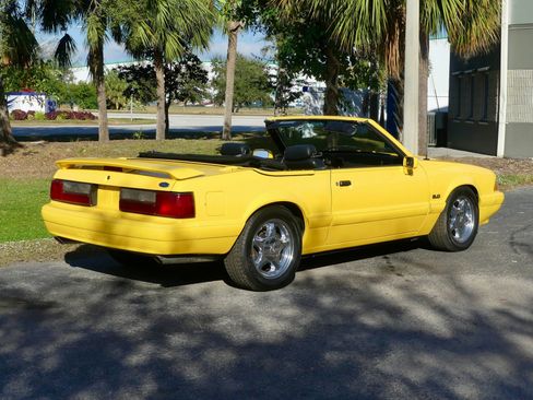 Used 1993 Ford Mustang LX image 24
