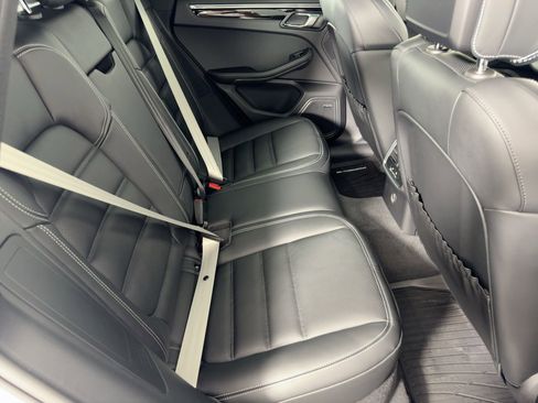 Used 2026 Porsche Macan S image 29