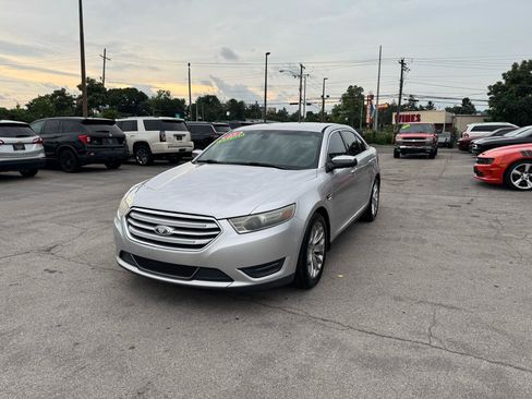 Used 2013 Ford Taurus Limited FWD image 7