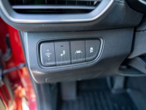 Used 2019 Hyundai Santa Fe SE image 21