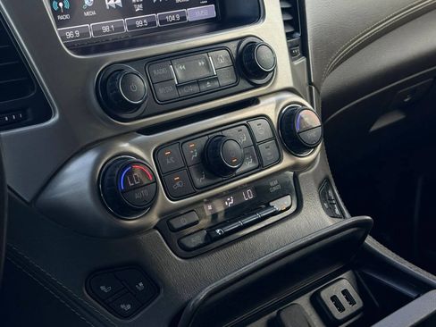 Used 2019 GMC Yukon XL Denali w/ Denali Ultimate Package AWD/4WD image 12
