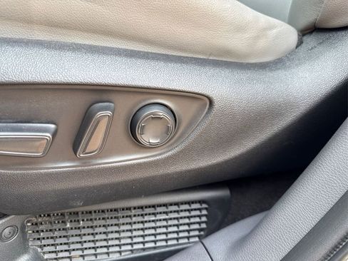 Used 2022 Toyota Sienna XLE image 25