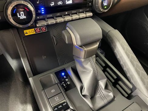 New 2026 Toyota 4Runner Limited AWD/4WD image 4