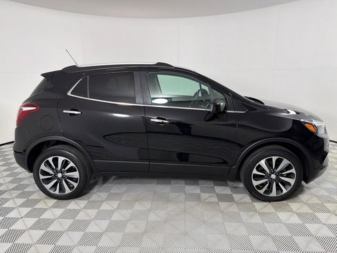 Used 2021 Buick Encore Preferred w/ Safety Package image 4