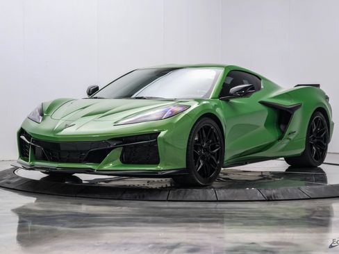 Used 2026 Chevrolet Corvette Z06 RWD image 7