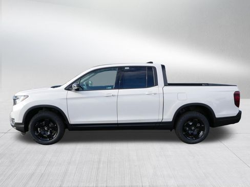 New 2026 Honda Ridgeline Black Edition image 4