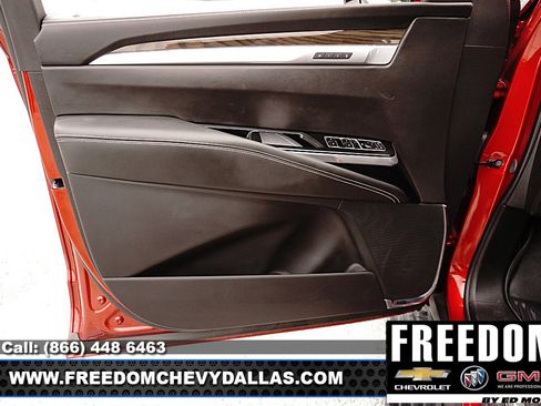 Certified 2025 Cadillac Escalade Sport Platinum w/ LPO, ONYX Package AWD/4WD image 36