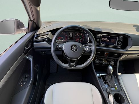 Used 2021 Volkswagen Jetta R-Line w/ R-Line Cold Weather Package FWD image 7