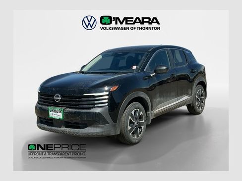 Used 2025 Nissan Kicks SV AWD/4WD image 1