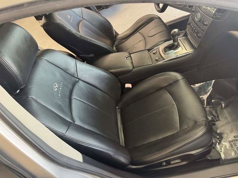 Used 2010 INFINITI G37 Journey w/ Premium Pkg image 17