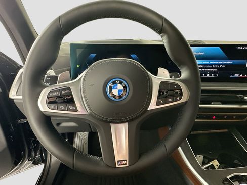 New 2026 BMW X5 xDrive50e image 11