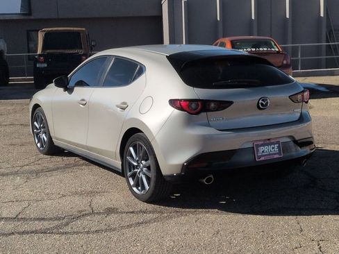 Used 2024 MAZDA MAZDA3 s image 8