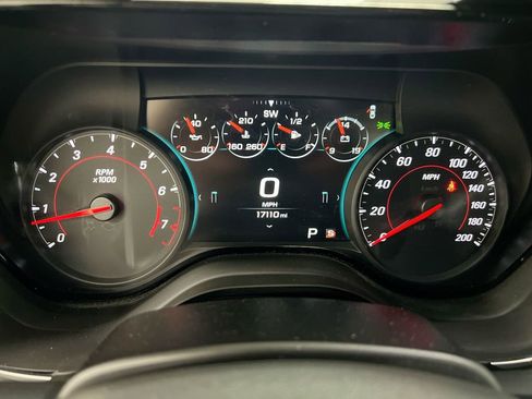 Used 2018 Chevrolet Camaro SS RWD image 12