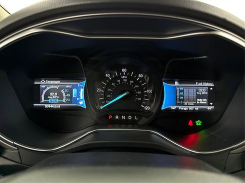 Used 2018 Ford Fusion S image 16