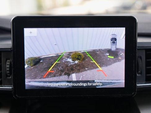 Used 2020 Ford Explorer XLT w/ Equipment Group 202A image 19