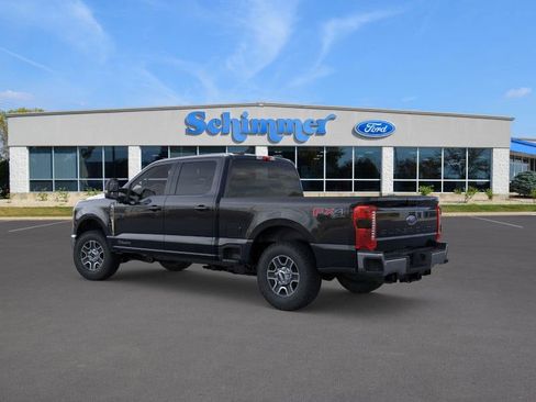 New 2026 Ford F250 Lariat w/ FX4 Off-Road Package image 4