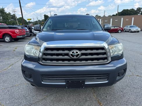 Used 2008 Toyota Sequoia SR5 RWD image 2