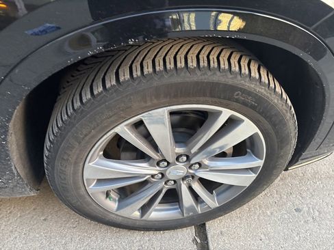 Used 2020 Cadillac XT6 Premium Luxury image 9