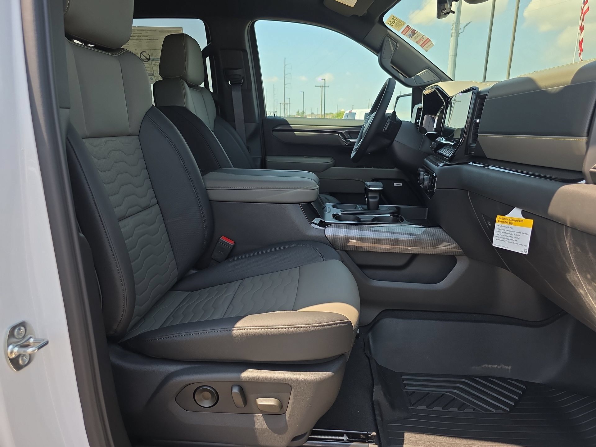 New 2026 Chevrolet Silverado 1500 ZR2 AWD/4WD image 17