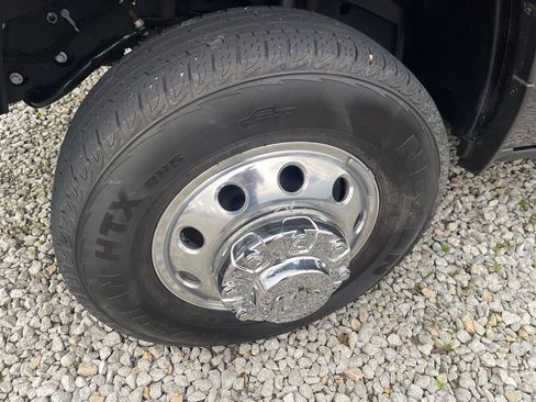 Used 2025 RAM 3500 Laramie image 5