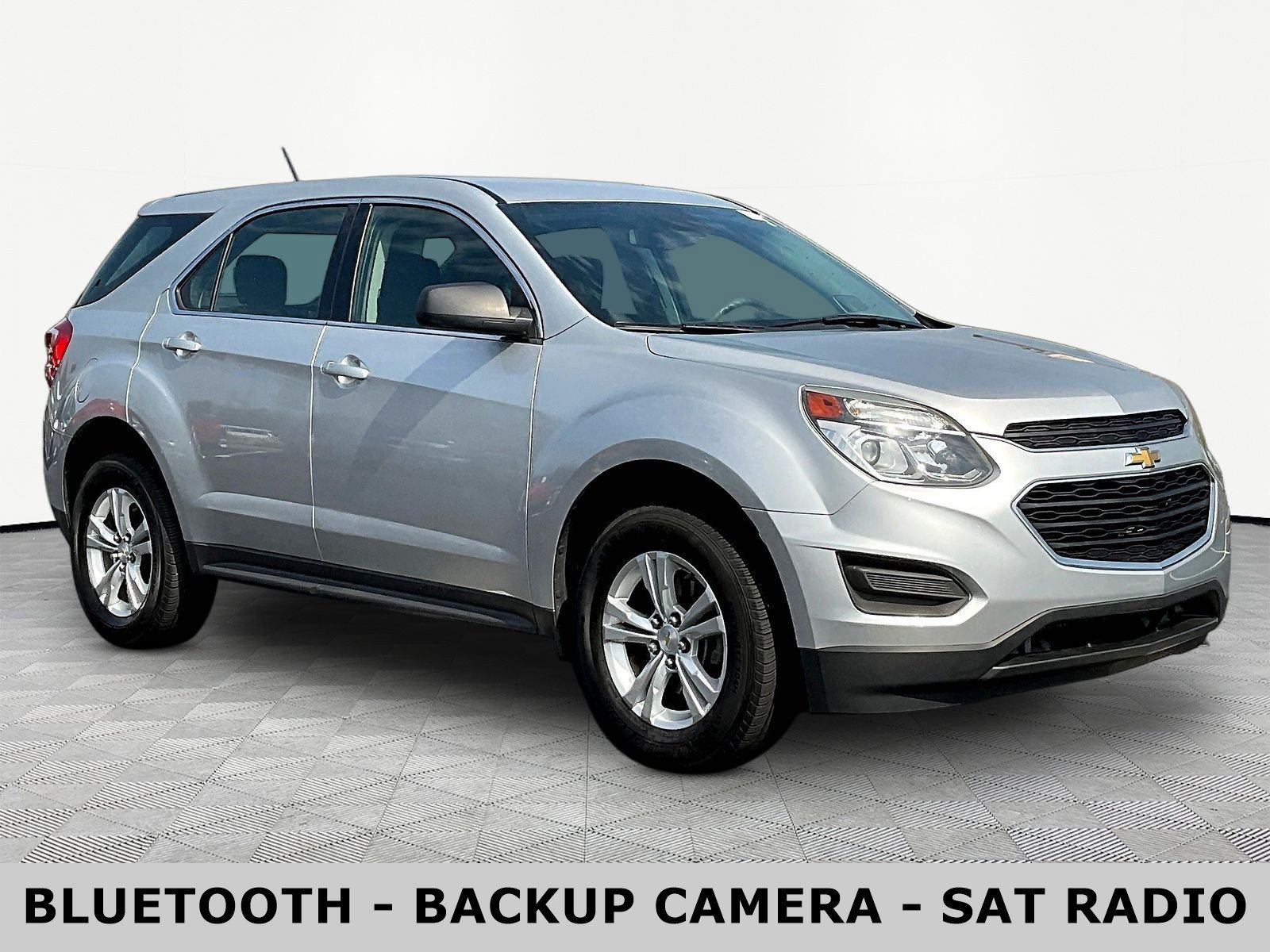 Used 2017 Chevrolet Equinox LS FWD image 3