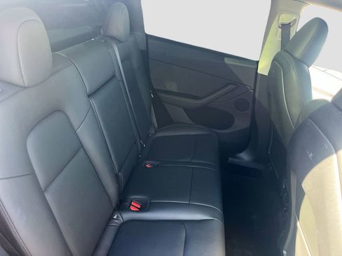 Used 2024 Tesla Model Y Performance image 26