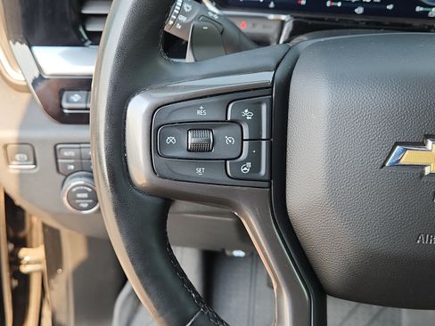Used 2023 Chevrolet Silverado 1500 High Country w/ High Country Premium Package AWD/4WD image 16