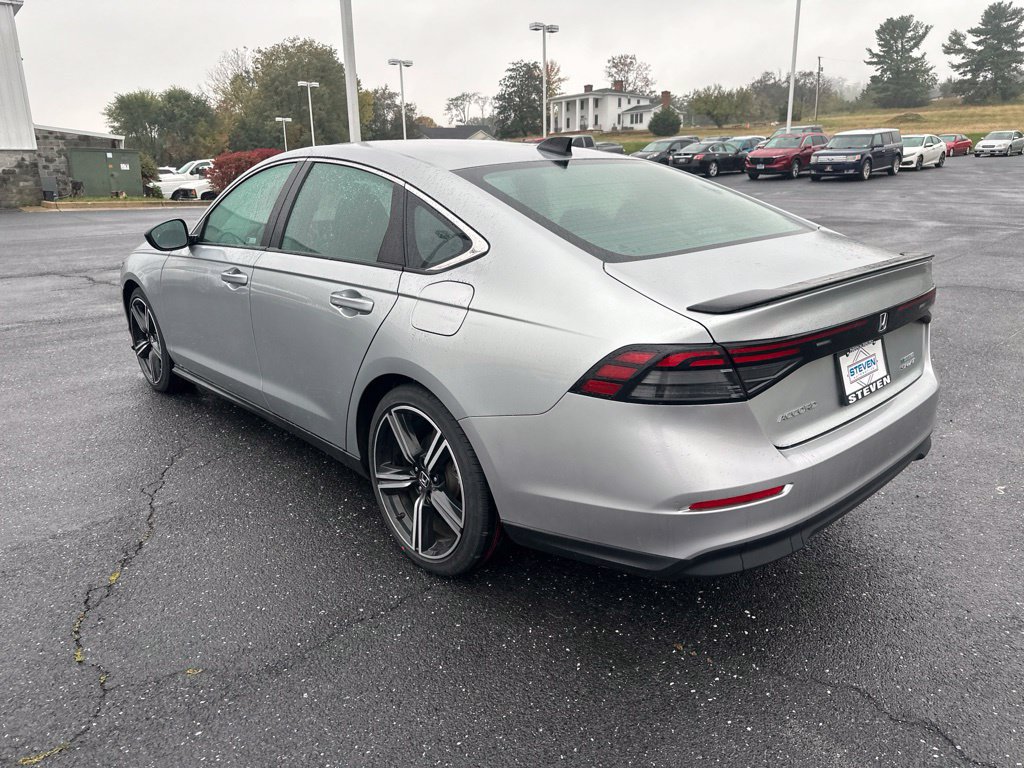 Used 2024 Honda Accord Sport image 5