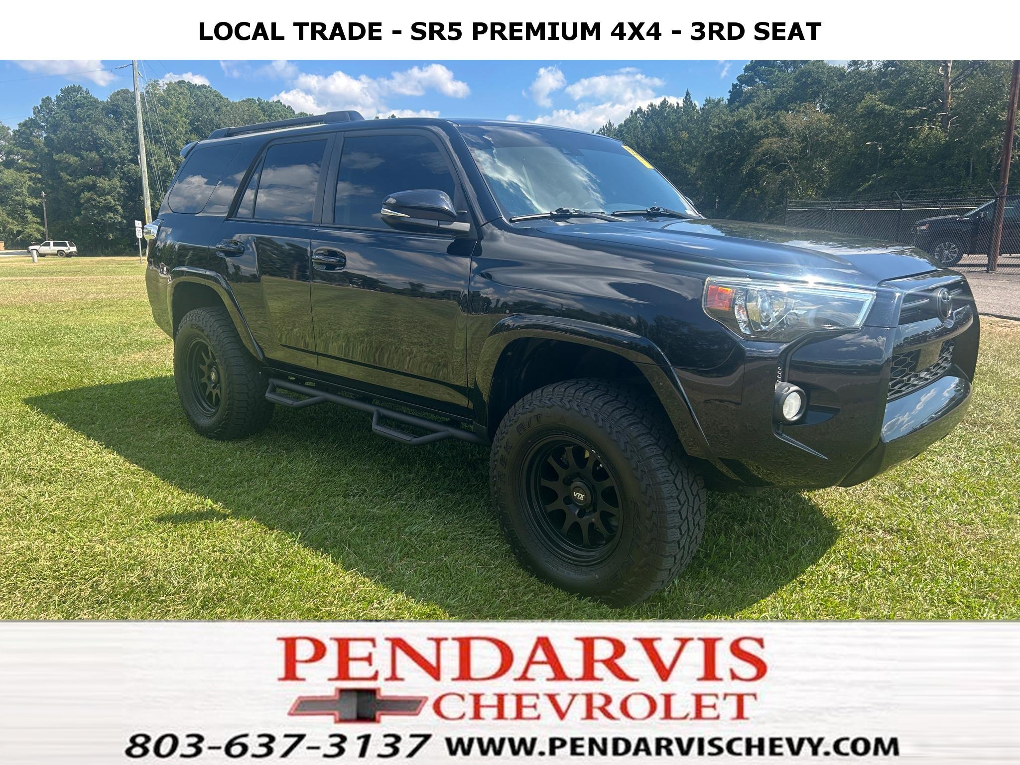 Used 2020 Toyota 4Runner SR5 Premium w/ Moonroof Package AWD/4WD image 1