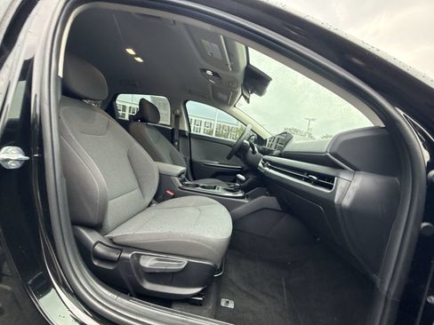 Used 2025 Kia K4 FWD image 23