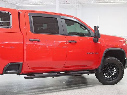 Used 2024 Chevrolet Silverado 2500 Custom w/ Custom Value Package AWD/4WD image 12