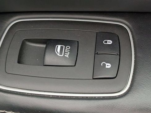 Used 2022 RAM 1500 Limited AWD/4WD image 34