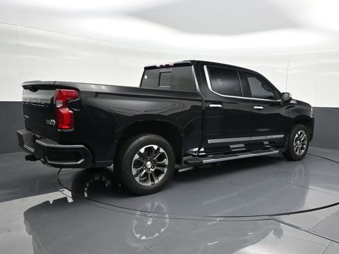 Used 2024 Chevrolet Silverado 1500 High Country image 5