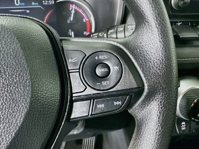 Used 2023 Toyota RAV4 XLE AWD/4WD image 11