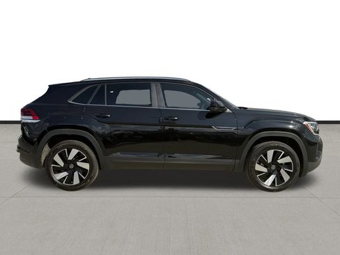 New 2026 Volkswagen Atlas Cross Sport SE FWD image 4
