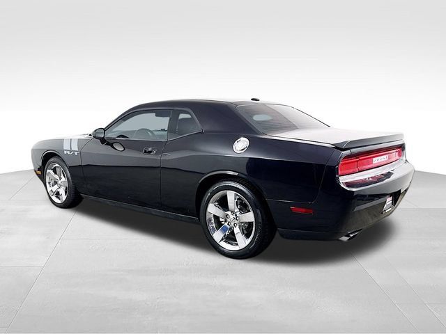 Used 2010 Dodge Challenger R/T RWD image 9