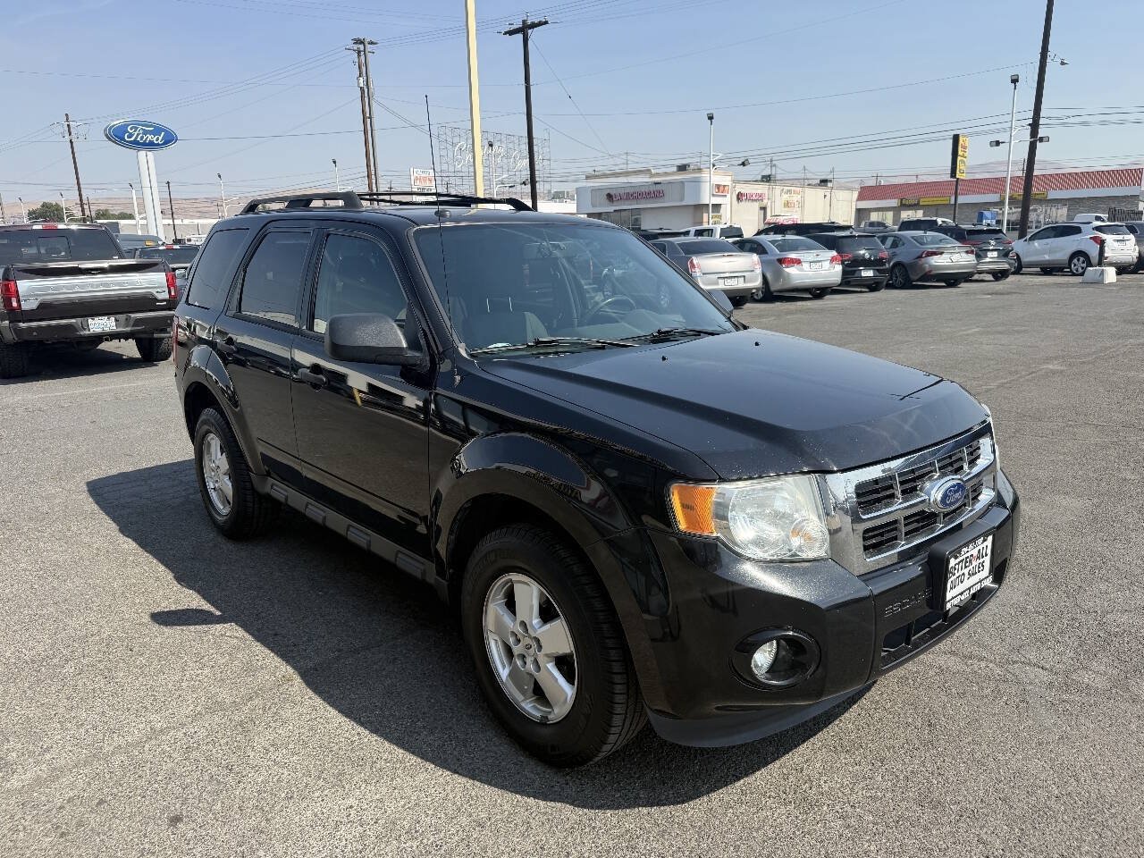 Used 2011 Ford Escape XLT w/ 201A Rapid Spec Order Code AWD/4WD image 1