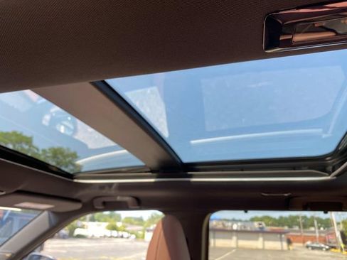 New 2025 Mitsubishi Outlander SEL image 8