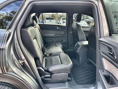Used 2022 Volkswagen Atlas Cross Sport SE image 26