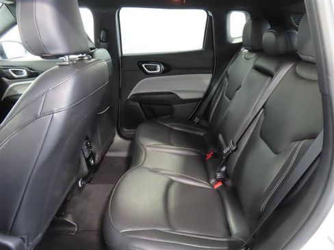 Used 2025 Jeep Compass Limited AWD/4WD image 31