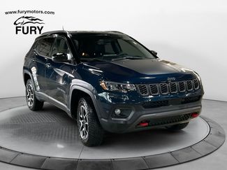 Used 2024 Jeep Compass Trailhawk w/ Trailhawk Convenience Group AWD/4WD video 1