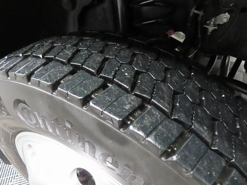 Used 2025 Ford F450 Platinum w/ Platinum Plus Package AWD/4WD image 7